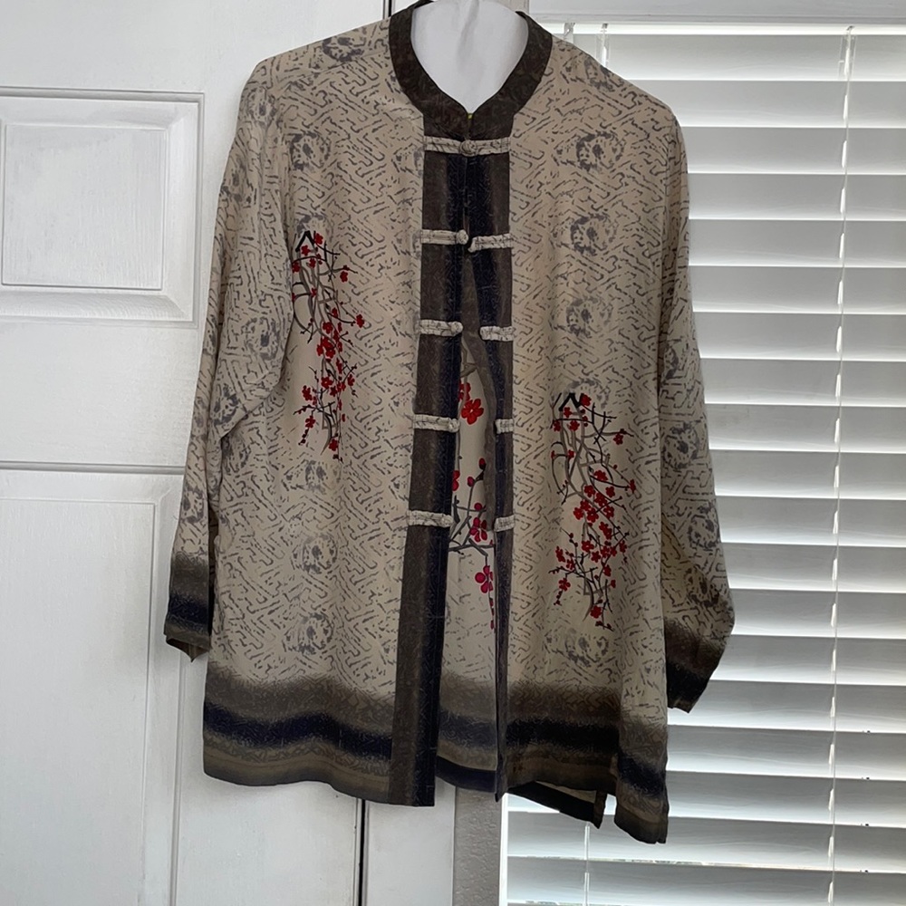 Vintage Chico’s 100% Silk Cherry blossoms Japanese inspired shirt size Small(1)